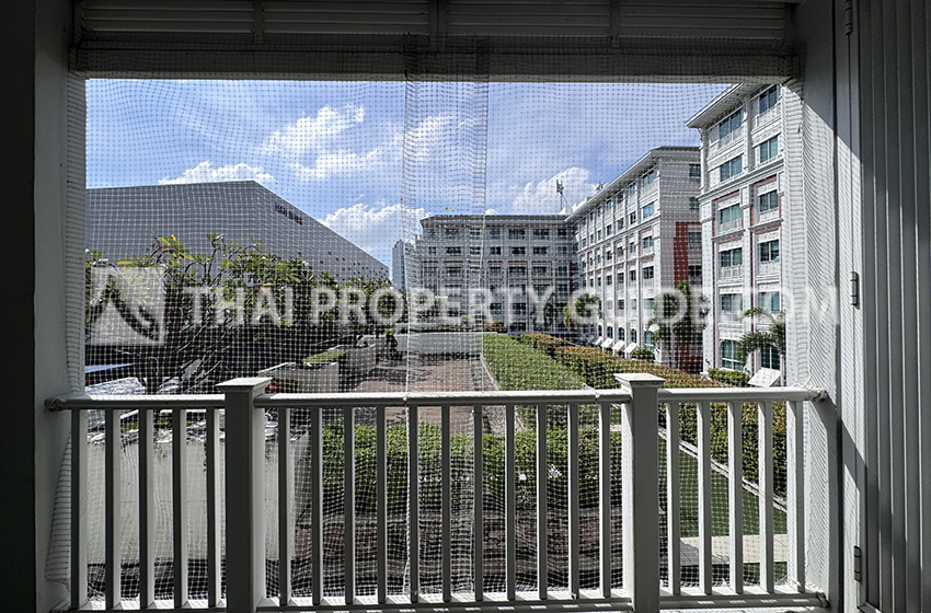 Condominium in Rama 9 